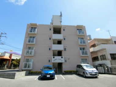 シャルムエステート